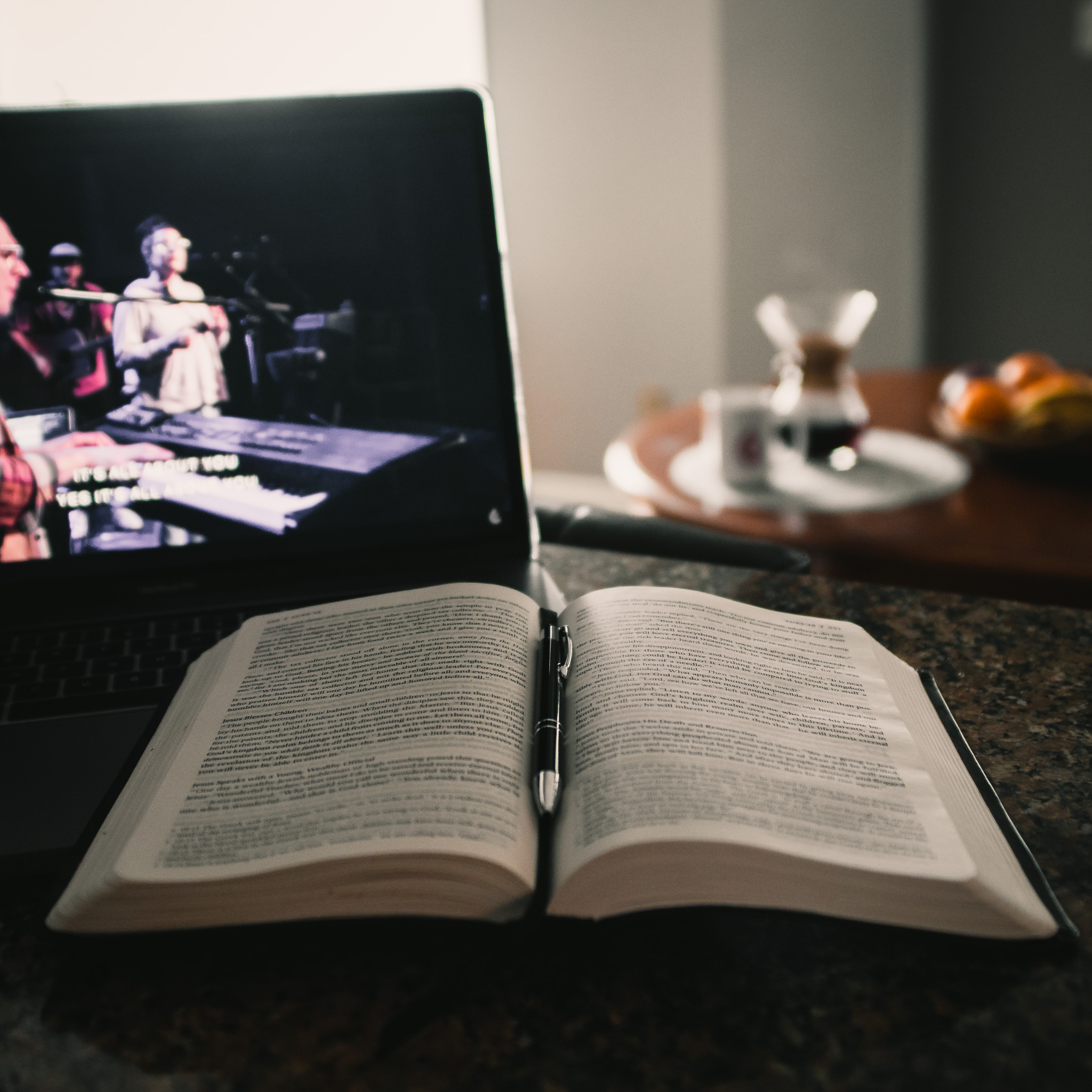 1 Peter 2:4-5 Ministries Community